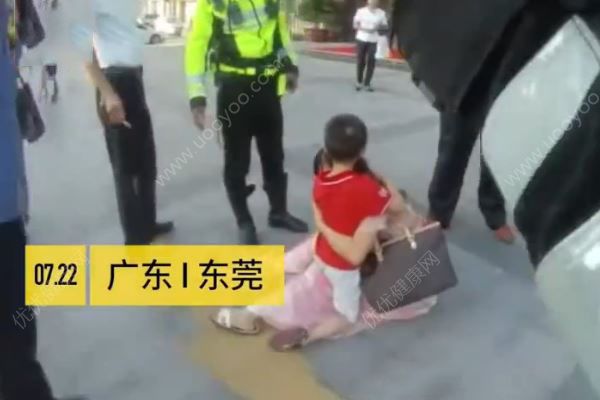 女子為教育兒子請人扮人販子嚇唬，結果兒子真丟了(1)