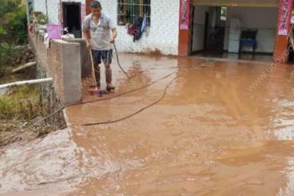 四川屏山暴雨引發洪災，失聯人數上升至6人(1)