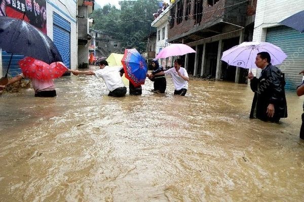 四川屏山暴雨引發洪災，失聯人數上升至6人(4)