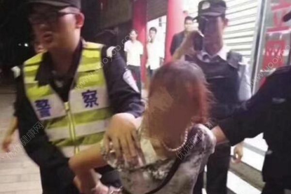 云南5歲女童失聯9小時，找到時頭發被剃光衣服被換(1)