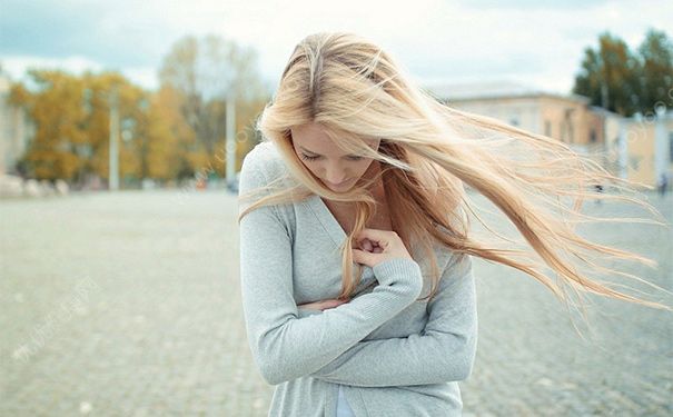 十四歲女孩月經量少怎么辦？十四歲女孩月經紊亂(1)