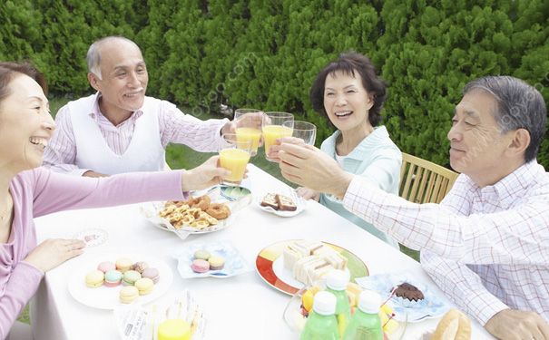 老年人飲食要注意哪些？老年健康飲食怎么做？(1)