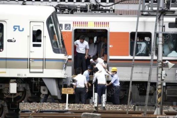 日本大阪5.9級(jí)地震致一名女童心肺停止至少8人受傷，室內(nèi)避震方法(1)