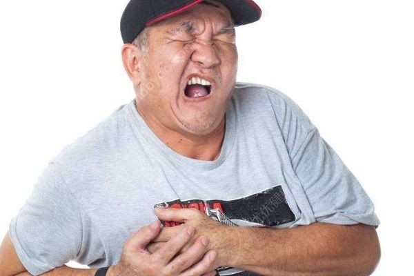 62歲老伯連續(xù)三天不下床看世界杯，導致血管堵塞形成肺栓塞(3)