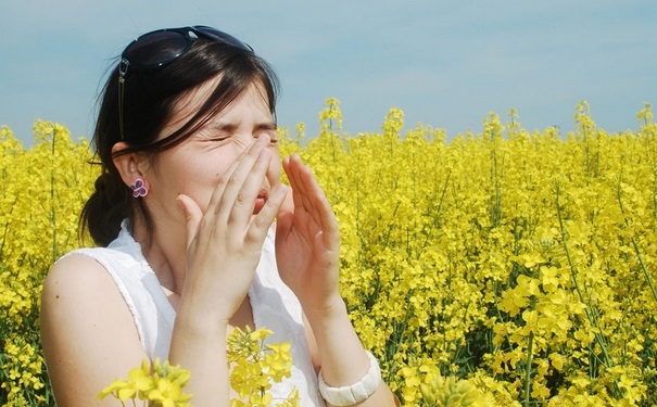 花粉過敏怎樣治療？花粉過敏的治療方法有哪些？(1)