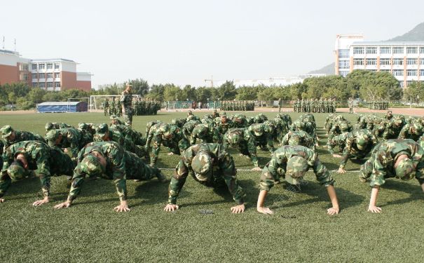 軍訓能減肥嗎？軍訓可以瘦嗎？(2)