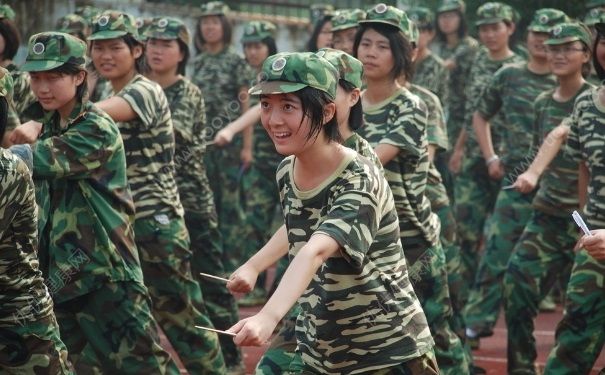 女生軍訓(xùn)需要準(zhǔn)備什么？女生軍訓(xùn)必備物品(4)