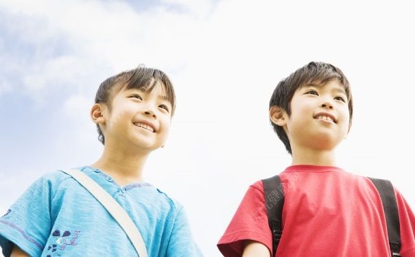 怎么讓12歲女孩喜歡我？怎么讓女孩子喜歡自己？(1)