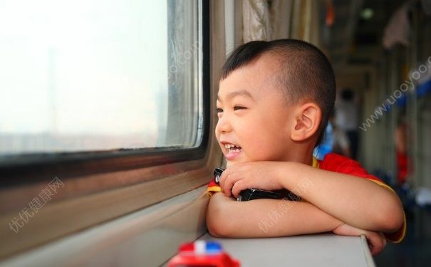 5歲男孩身高體重標準是多少？5歲男孩正常身高體重標準是多少？(1)