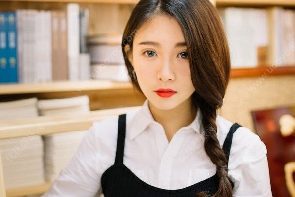 初三女生長胡子是為什么？初三女生長胡子怎么辦？(1)