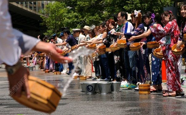 天氣太熱沒有空調怎么辦？沒有空調怎么降暑最好?(3)