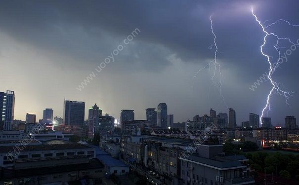 下雨天可以開空調嗎？打雷下雨開空調好嗎？(1)