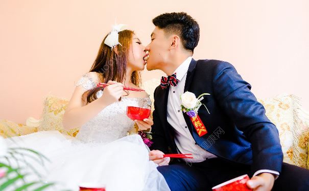 小兩口結婚僅花2110元，婚禮開支占比最大的是房租1500元(3)