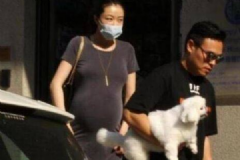 曝熊黛林產雙胞胎女兒，提前剖腹產子升級當媽媽[多圖]