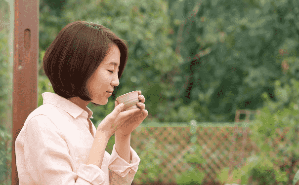 女人哪些時候不宜大量飲茶？女人什么時候不可以喝濃茶？(1)