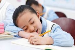 兒童睡眠不足的危害有哪些？兒童該怎樣保證健康的睡眠？[圖]