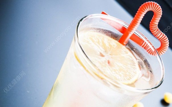 碳酸飲料為什么會(huì)冒泡？碳酸飲料為什么有氣？(2)