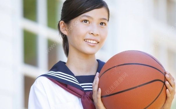 高中女生打籃球可以長高嗎？高中女生怎么快速長高？(1)