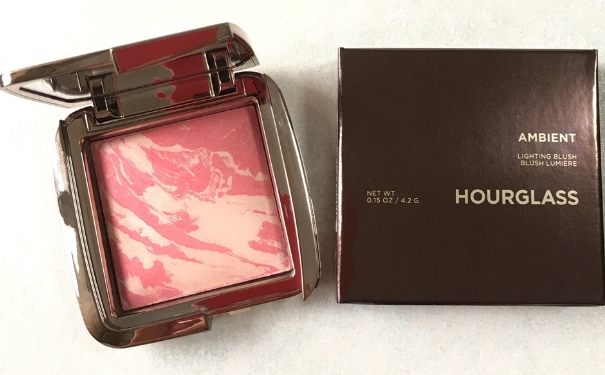 hourglass腮紅怎么用？hourglass腮紅用法(1)