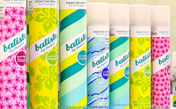 碧緹絲免水洗發噴霧怎么用？batiste干發噴霧使用方法(1)