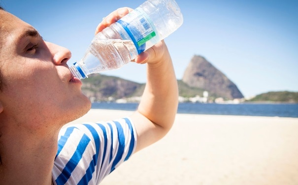 夏季中暑飲食要注意什么？夏季中暑的飲食禁忌有哪些？(1)