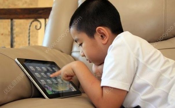 打雷可以玩ipad嗎？打雷玩ipad會(huì)怎么樣？(2)