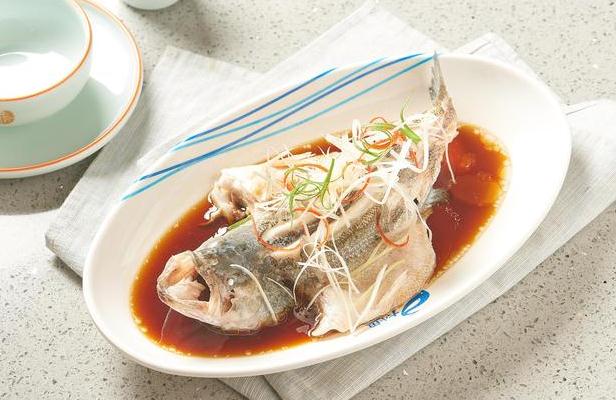 鱸魚(yú)刺多嗎？鱸魚(yú)籽可以和鱸魚(yú)一起蒸嗎？